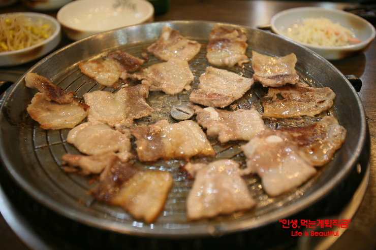 [중곡동맛집/아차산역맛집] 대로변에 위치한 용두삼겹살과 쭈꾸미 방문기@@