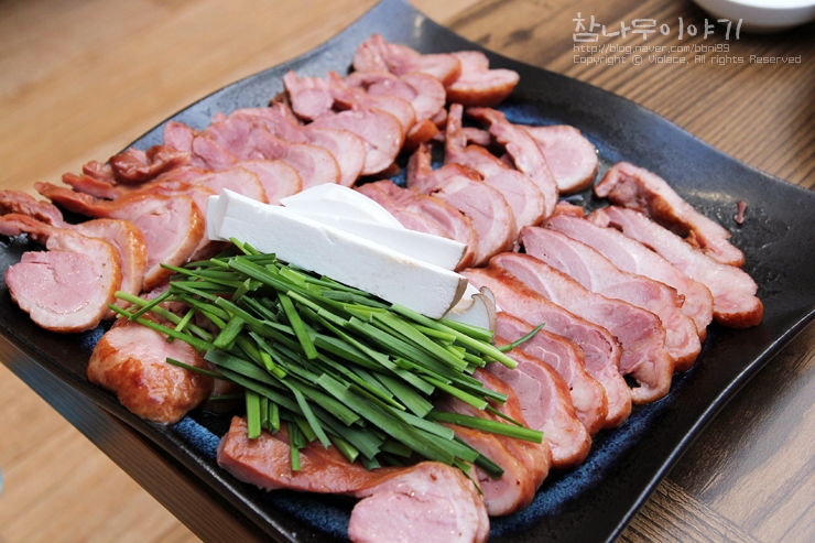 [분당맛집/정자동맛집] 참나무 이야기, 참나무장작으로 구운 오리 훈제와 하나하나 맛깔난 밑반찬을 맛볼수 있는 곳