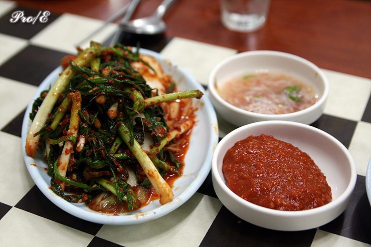 인천.. 청천동(영아다방사거리) 명동왕족발순대집의 머릿고기편육