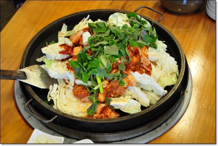춘천닭갈비맛집 샘토명물닭갈비 춘천나들이 했어요