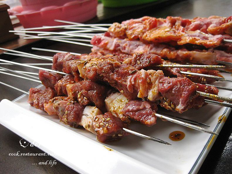 [서울 종로구 창신동/동대문역] 동북화과왕 - 양고기꼬치, 양갈비살, 오징어튀김 ,옥수수냉면