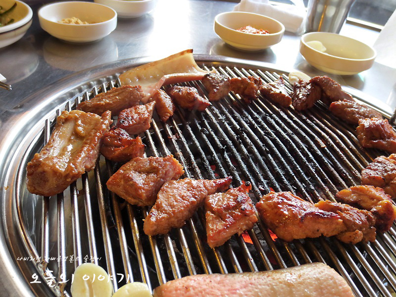 [서울 녹사평역 이태원맛집 녹사평맛집 이태원돼지갈비] 추억의 연탄구이~ 역시 돼지갈비는 연탄불에!!!