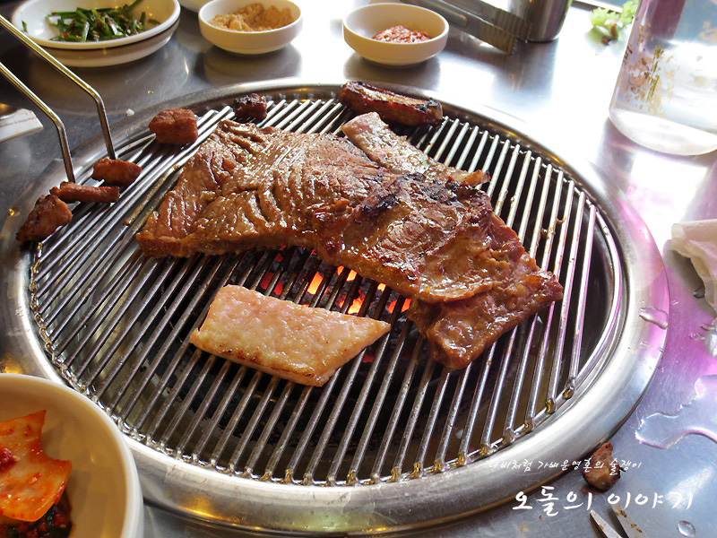 [서울 녹사평역 이태원맛집 녹사평맛집 이태원돼지갈비] 추억의 연탄구이~ 역시 돼지갈비는 연탄불에!!!
