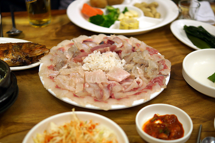 [부산수정동맛집] 착한 가격대로 먹는 푸짐한 생선회 ~ 수정횟집