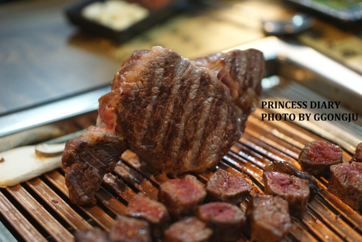 제주도맛집 탄력있고 부드러운 제주 흑우를 맛 볼 수 있는 흑소랑