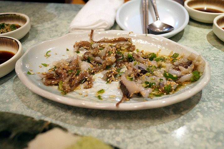 [부산중앙동맛집] 인기 만점 참가자미회 ~ 어촌