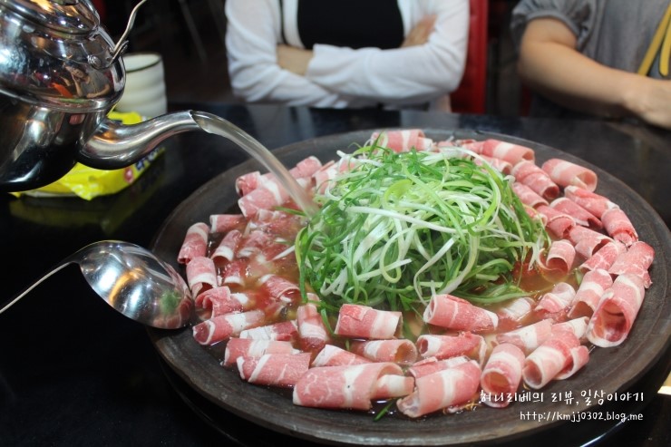 웨돔 맛집 신의주부대찌개 우삼겹이 들어가 국물이 예술인 진정한 일산 맛집
