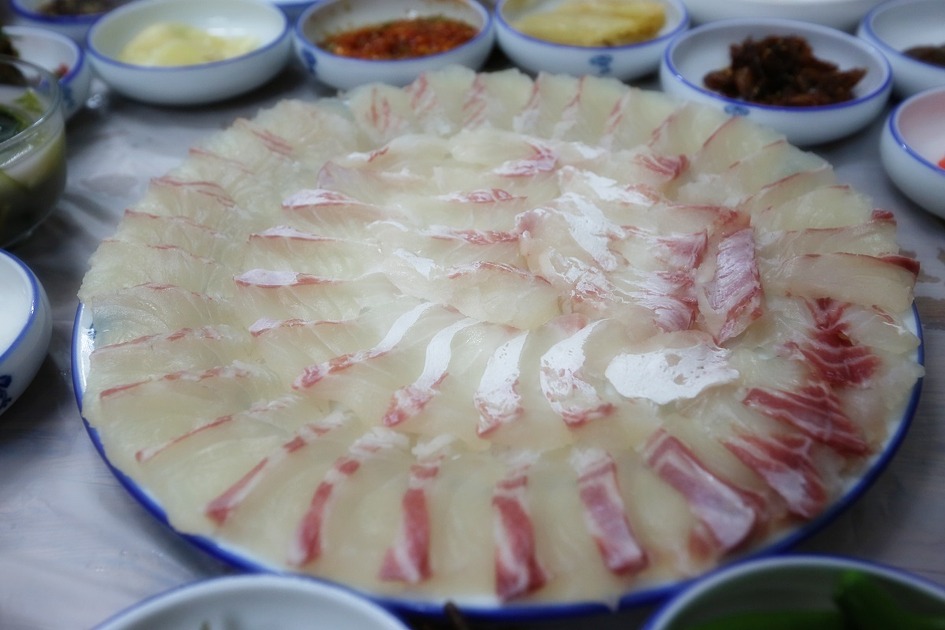 부산 지역 주민들만 알고 있는 숨은 맛집 / 부산맛집 / 송도맛집/다도횟집
