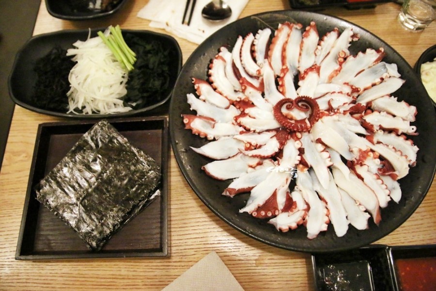 [서울/논현동] 압구정로데오 맛집 청담머구리 깔끔한 해물들의 향연~