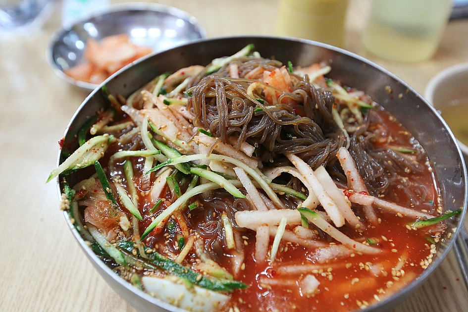 사시사철 같은 자리에서 기다리고 있는 냉면집 / 고양시 맛집 고자리칡냉면