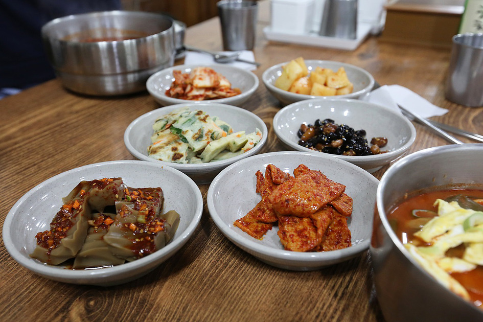 역삼동 동경 전통 육개장 / 한 그릇으로 온몸에 열기를?