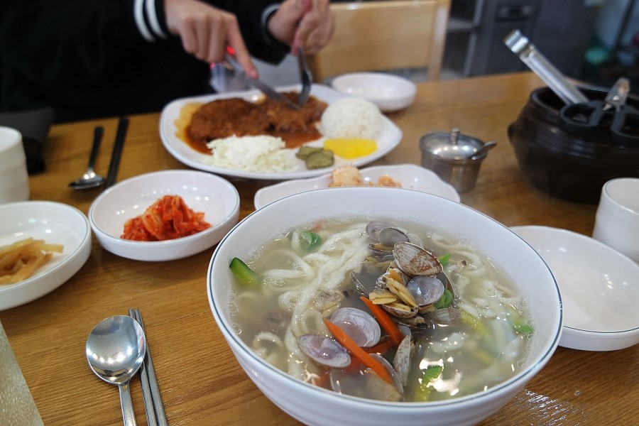 석계 칼국수 돈까스 맛집 밀가락 바지락칼국수와 수제돈까스