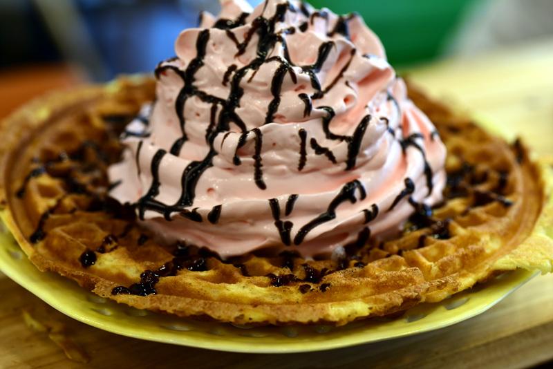 명장동맛집 커피면 커피 와플이면 와플 팥빙수면 팥빙수가 모두 맛있는곳