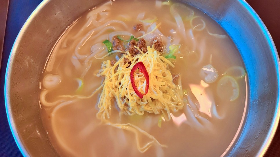 포천 가볼만한곳 국립 광릉수목원 맛집 고모리 저수지 인근 이송 제면소 국수