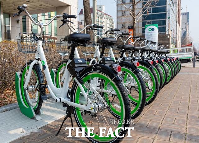 따릉이가 공공자전거 최초로 기업광고를 시범 유치한다. /서울시 제공