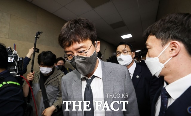 29일 검찰에 따르면 서울중앙지검 공공수사1부(이희동 부장검사)는 공수처에서 이첩된 김웅 의원의 사건에 대해 무혐의 처분을 내렸다. /남윤호 기자