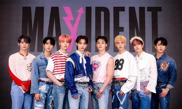 Ʈ Ű(Stray Kids) ̴ ٹ 'MAXIDENT'  Ǹŷ 300  ߴ. /JYPθƮ 