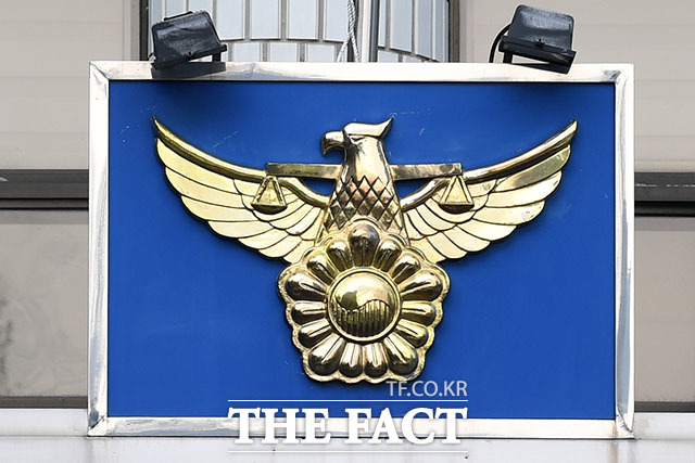  뵿       ϰ  䱸 ϴ  ˰ŵƴ. / 