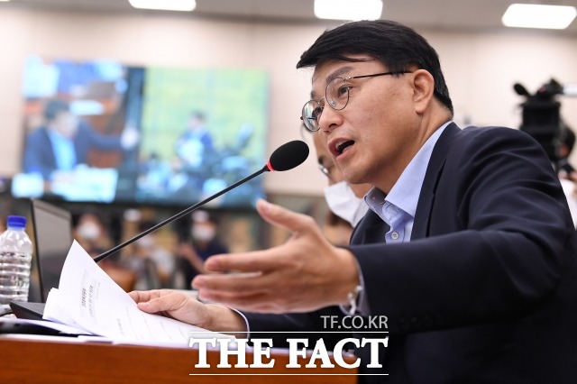 21 ȸǿ   Ź  Ƿ ǿ Ѱ ()  ǿ  ǰ Ȯ޾Ҵ. /ȣ 