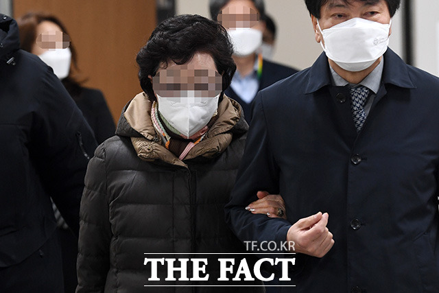 ¿ä¾ç±Þ¿© ºÎÁ¤¼ö±Þ ÀÇȤÀ» ¹ÞÀº À±¼®¿ ´ëÅë·ÉÀÇ Àå¸ð ÃÖÀº¼ø ¾¾ÀÇ ¹«Á˰¡ È®Á¤µÆ´Ù./´õÆÑÆ® DB