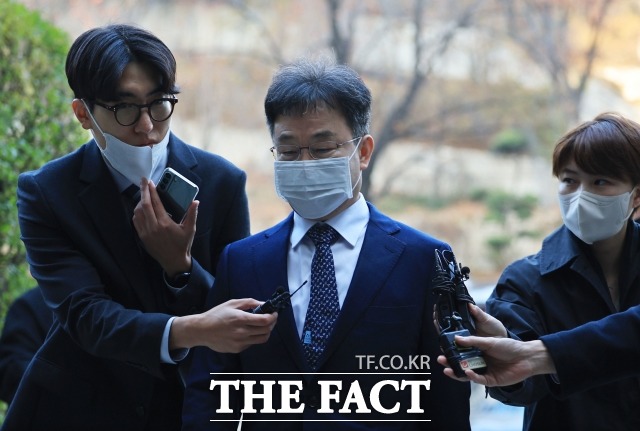 ߾  13 '嵿   Ȥ'    ȣ    繫 мߴ. /̼ȭ (Ǯ)