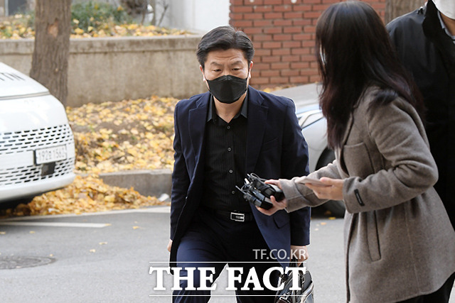 ¿ 縦   û Ư纻(Ư)    (Ѱ) ۼ Ǹ ߰ߴ. /̼ȭ 