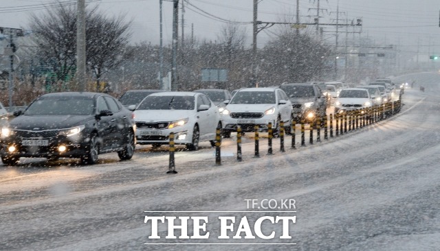 ȣ ȸѸ    15   ߺ濡 Ǵ 뼳Ŀ  \