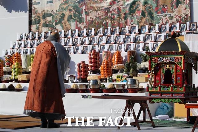 '¿ ' ڵ 49縦 ¾  ùε  ϸ   ./ý