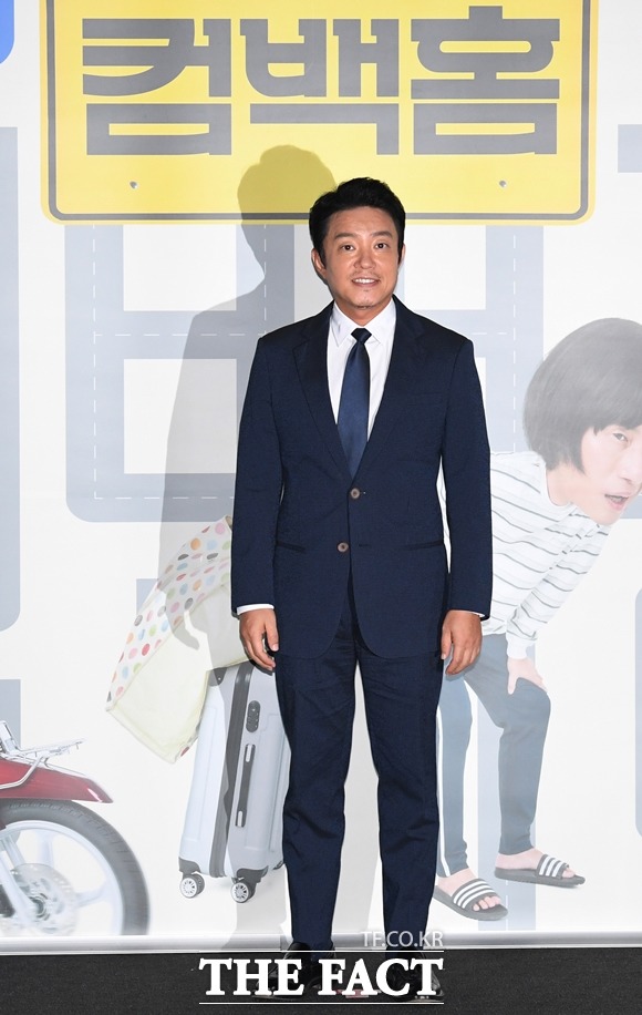 Ѵб а а   ̹ ڽ ѷ Ȥ  ݹߴ. / ϱ