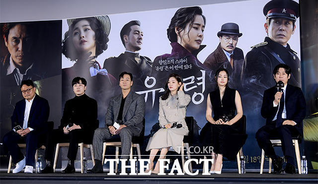  ؿ  , ؼ, ڼҴ, ϴ, 汸(ʺ) 19   걸 CGVũ  ȭ '' ۺȸ  ϰ ִ. /̼ȭ 