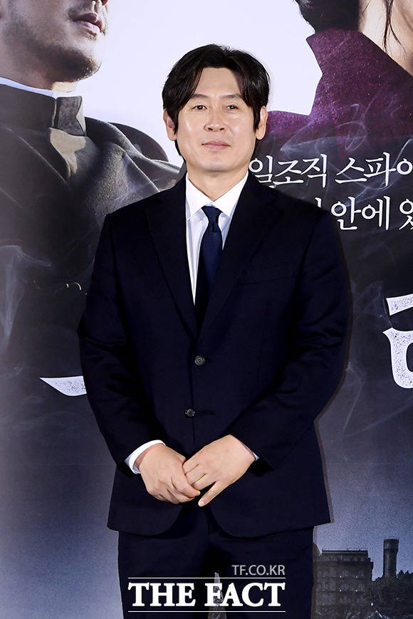 [Ʈ̼ȭ ]  汸 19   걸 CGVũ  ȭ '' ۺȸ  ϰ ִ.