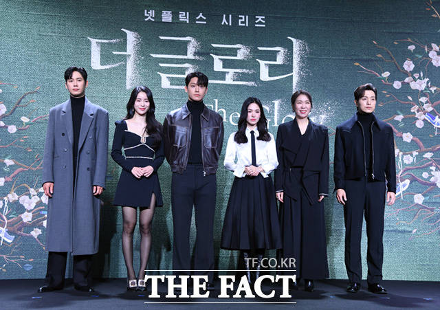  ڼư , ̵, , , (ʺ) ' ۷θ' ۹ǥȸ پ ̾߱⸦ ߴ. /̻ 