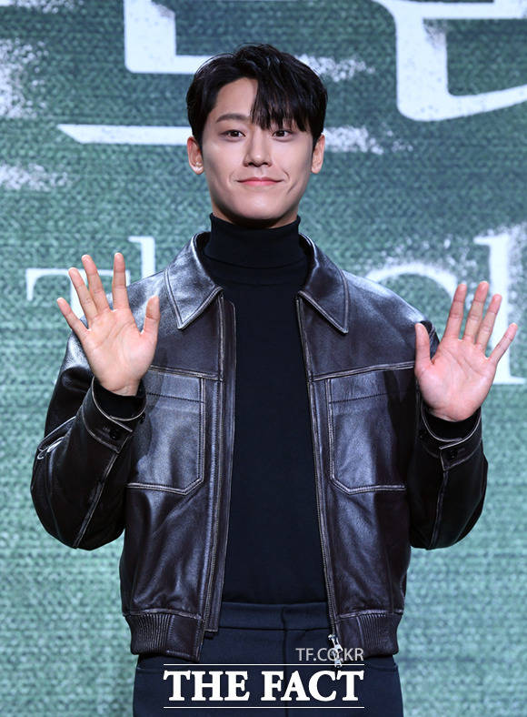  ̵ ' ۷θ'  ڷ . /̻ 