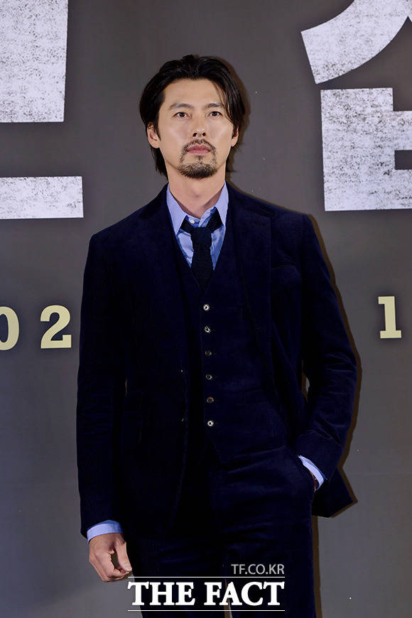 ¹è¿ì ÇöºóÀÌ 20ÀÏ ¿ÀÈÄ ¼¿ï ¼ºµ¿±¸ ¸Þ°¡¹Ú½º ¼º¼ö¿¡¼ ¿¸° ¿µÈ '±³¼·' Á¦ÀÛº¸°íȸ¿¡¼ Æ÷Á ÃëÇϰí ÀÖ´Ù. /À̼±È ±âÀÚ