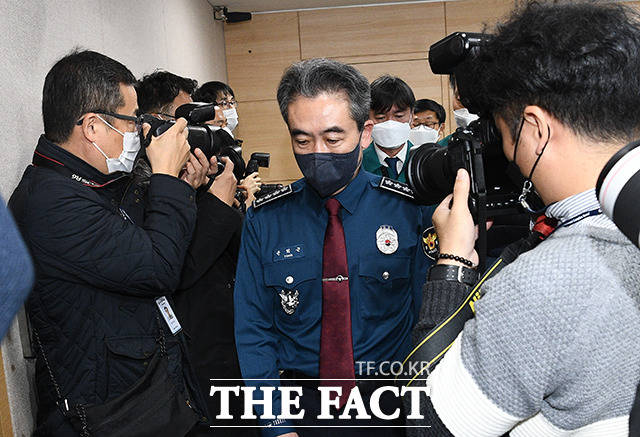 ¿ 縦   û Ư纻(Ư)  û   縦 ̾ ִٰ . /̵ 