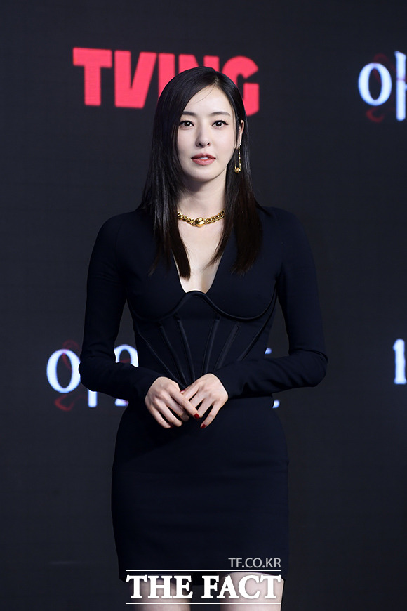  ̴ 22    ܷȣڿ  Ƽ  ø 'Ϸ' ۹ǥȸ  ϰ ִ. /̼ȭ 