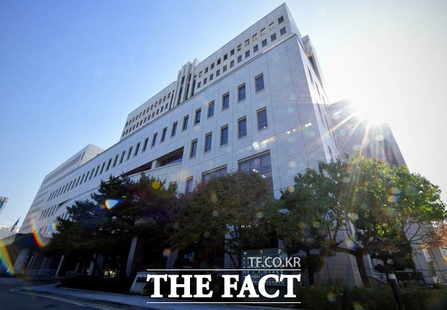 '������ ����' ���� �������� ���� ���Ǹ� ���� ���Ŀ�� ù ���ǿ��� ���Ǹ� �����ߴ�. ������ ���ﳲ������./�̴��� ����