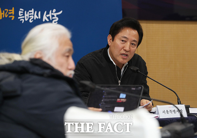 ������ ��������� �������������ö�󿬴�� ��㿡�� ����ö ������ ����޶�� �ٽ� �ѹ� ��û�ߴ�. �� ������ 2�� ���� ��û���� �ڰ漮 ���忬 ���Ӱ�����ǥ�� ����� �ϰ� �ִ�. /�̵��� ����