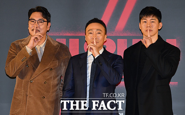 ��� �������� �̼���, �蹫��(���ʺ���)�� 2�� ���� ���� ������ �ް��ڽ� �������� ���� ��ȭ '��ܺ�' ���ۺ���ȸ�� ������ ��� ���ϰ� �ִ�. /����� ����