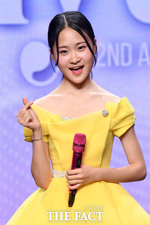 ���� ������� 2�� ���� ���� ������ ������ƮȦ���� ���� 2�� ���Ծٹ� '�� �ټ�' �����̽����� ��� ���ϰ� �ִ�. /������ ����