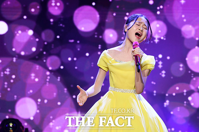 ���� ������� 2�� ���� ���� ������ ������ƮȦ���� ���� 2�� ���Ծٹ� '�� �ټ�' �����̽����� ���븦 ��ġ�� �ִ�. /������ ����