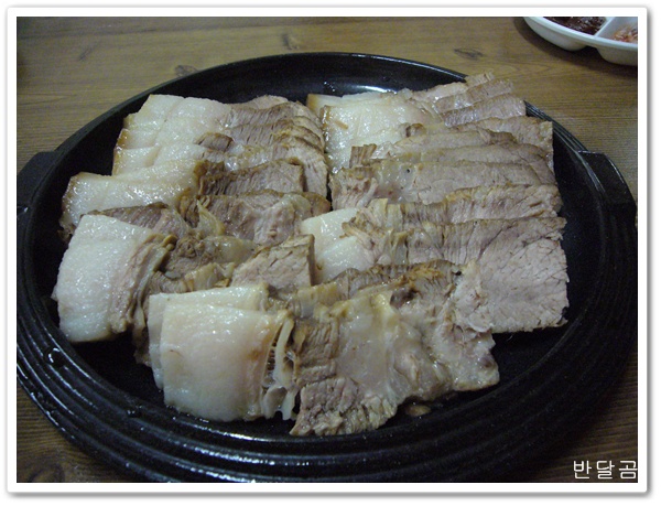 용둔막국수(횡성/우천면)... 편육과 막국수...