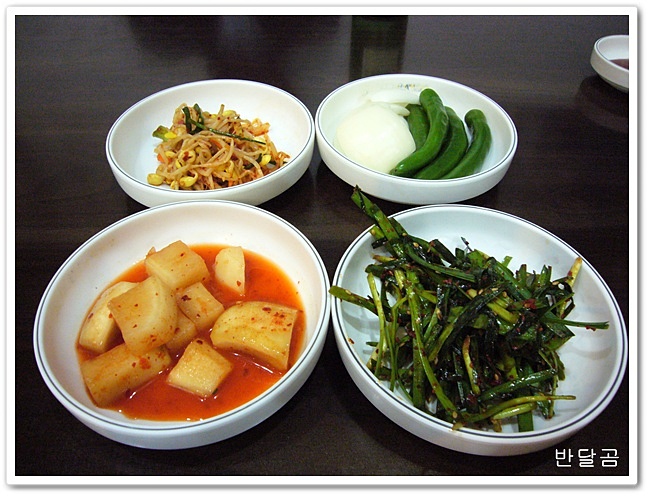 김명자굴국밥(양재동/삼호물산뒤)...생굴과 굴전, 굴탕에 한잔...